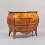 1031 3182 CHEST OF DRAWERS